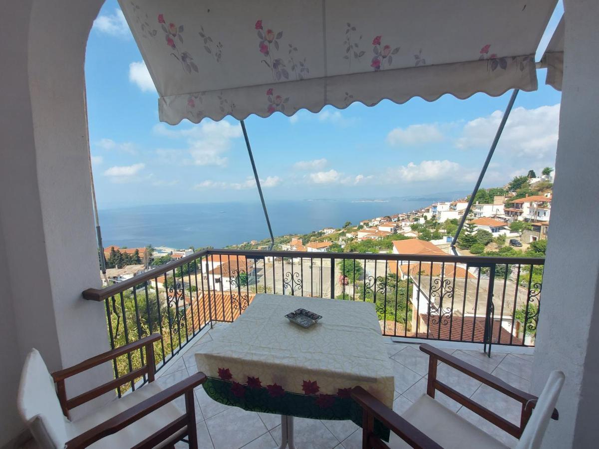 George'S Apartment Loutraki (Skopelos) Exterior foto